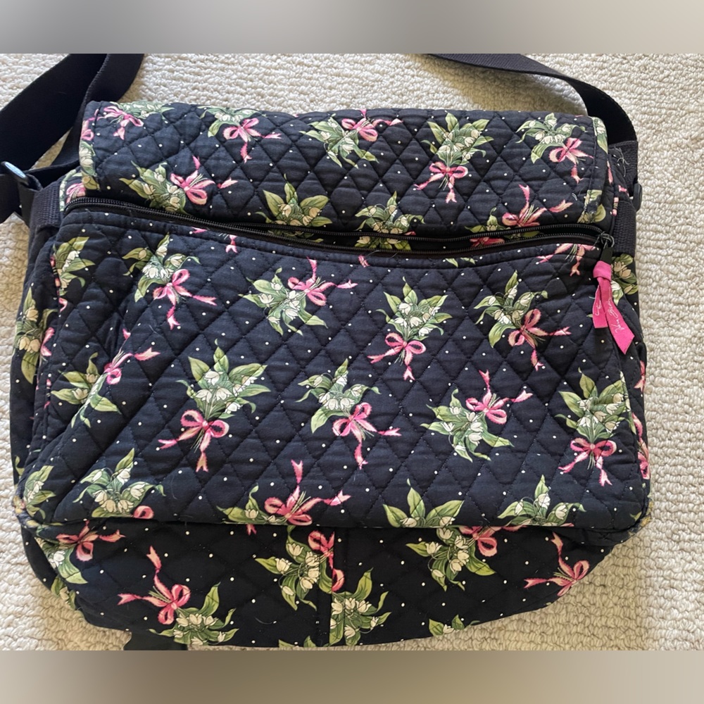 Vera Bradley Retire Rare New Hope Messenger Bag - Picture 4 of 5